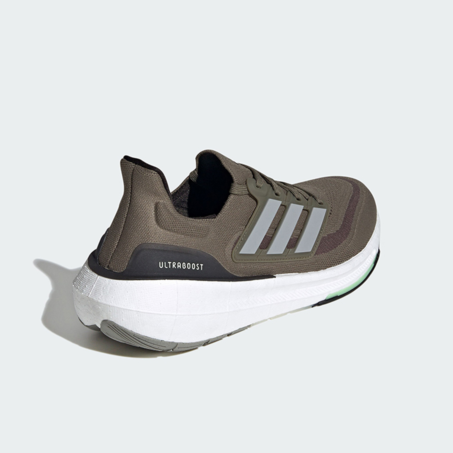 アディダス オーセンティック ULTRABOOST LIGH - Adidas Shoes Ultraboost Light のレビューと価格