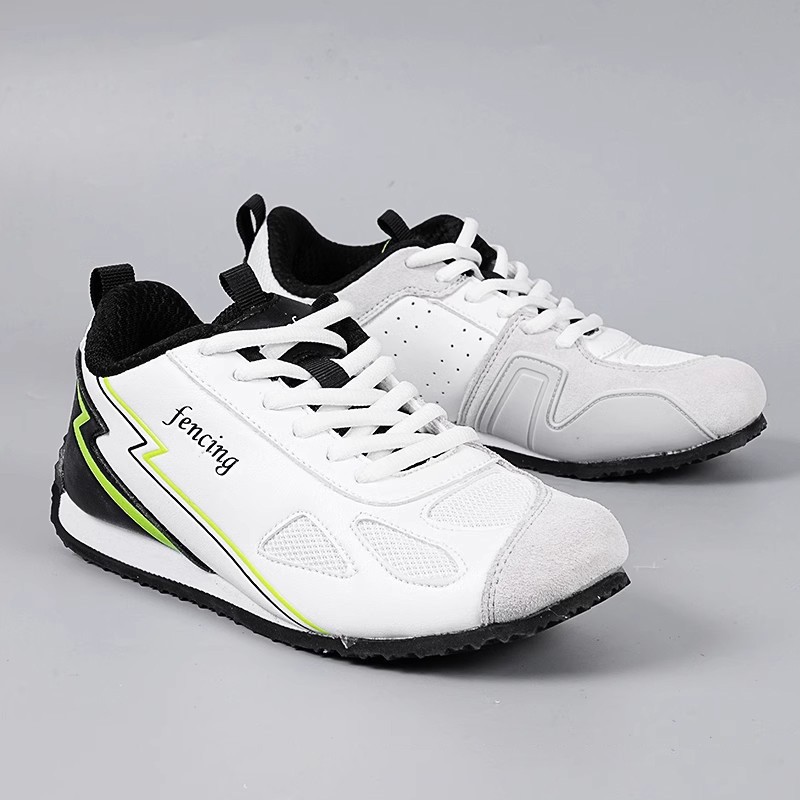 2025年ニューキッドフェンシングシューズ レディース スエ - Badminton Kids のレビューと価格