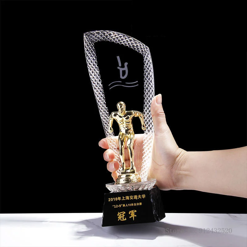 カスタムクリスタルトロフィー、バスケットボール、サッカー、バ - Badminton Cup のレビューと価格
